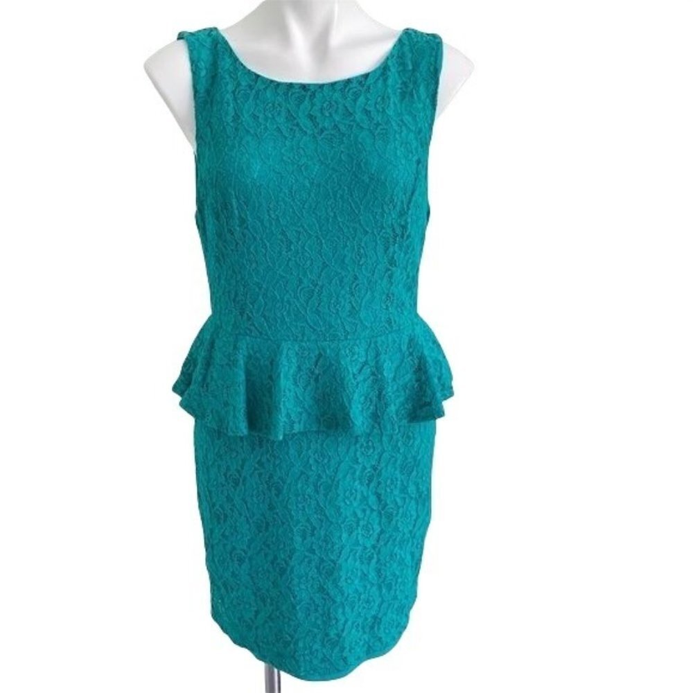 Bisou Bisou Sleeveless Lacy Green Dress Size 14